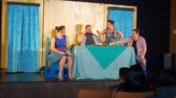 APRESENTAÇÃO DA PEÇA “QUAL VAI SER?” MOVIMENTA O TEATRO ISULPAR-2