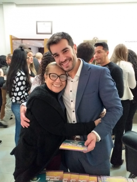 Núcleo de Pós-Graduação do ISULPAR marca presença em evento promovido pela OAB-4