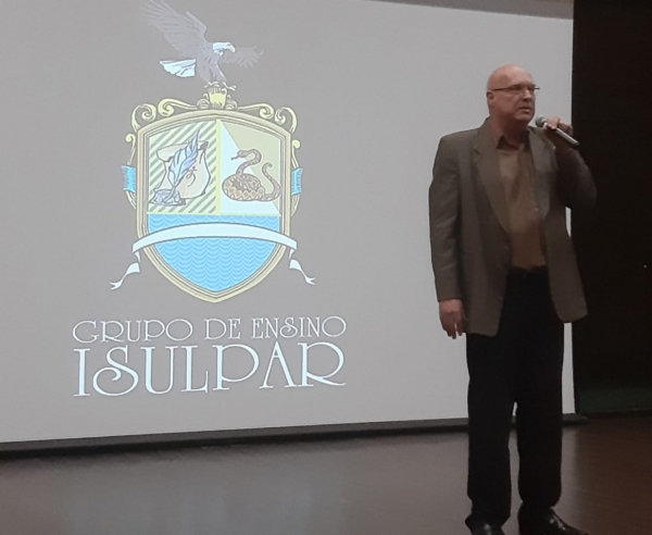 AULA INAUGURAL DO SEMESTRE LETIVO DO ISULPAR QUESTIONA 