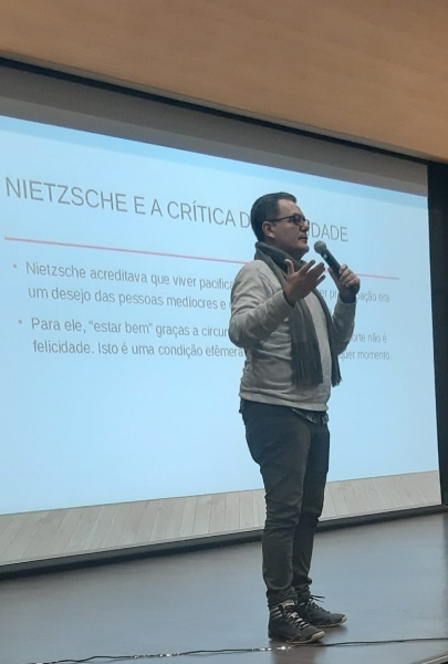 AULA INAUGURAL DO SEMESTRE LETIVO DO ISULPAR QUESTIONA 