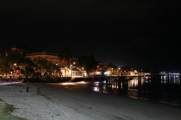 Cidade mãe do Paraná e sua exuberante beleza noturna
