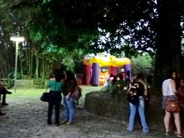 FOTO
