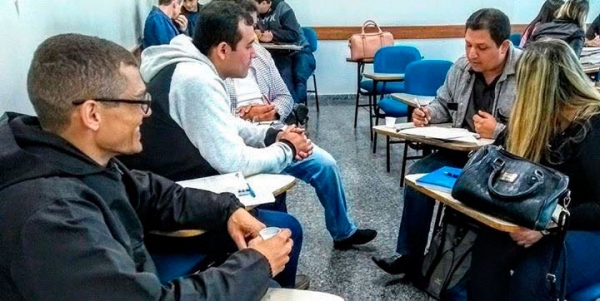ALUNOS DOS CURSOS DE PÓS GRADUAÇÃO DO ISULPAR