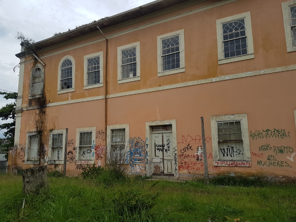 Sem respeito à história