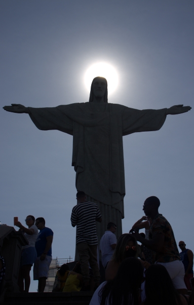 Peregrinos no caminho da fé